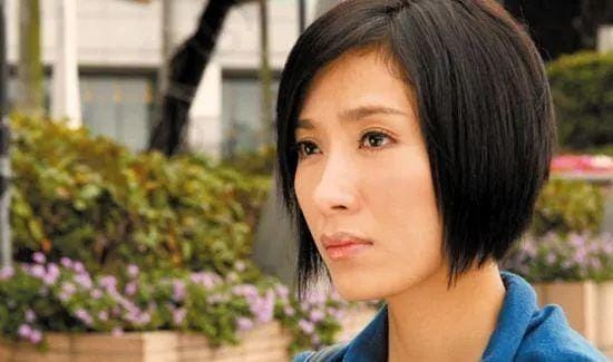 杨怡和张可颐对比照（TVB视后下嫁情场浪子）(8)