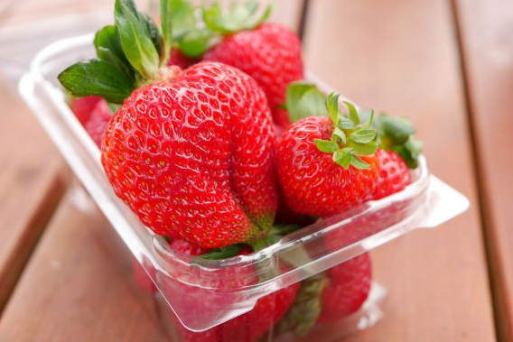 草莓放哪里保存最久不坏 草莓怎么保存会时间长一点