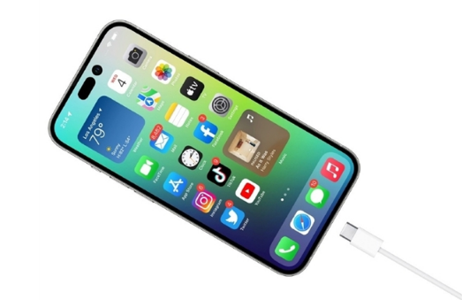 苹果15能用充电宝自带的C线充电吗 充电宝上的type c接口能给苹果15充电吗