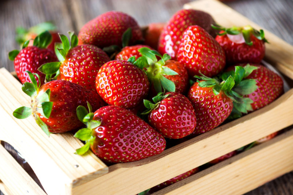 草莓不能和什么一起吃 草莓和什么食物相克