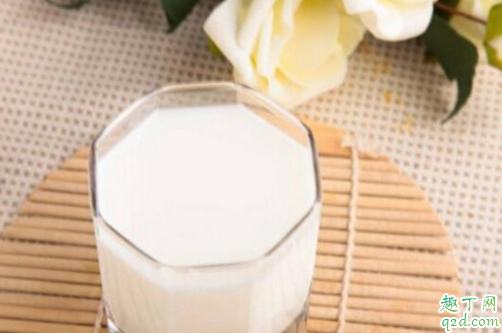 痛风发作期间能不能喝羊奶 牛奶营养高还是羊奶