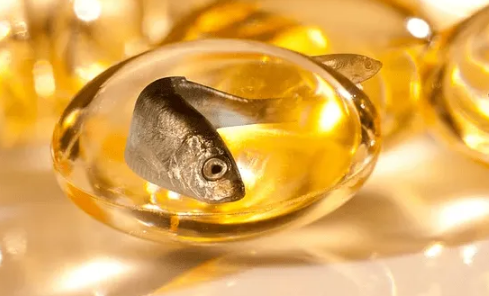 鱼油为什么不能睡前吃 长期服用鱼油的危害有哪些