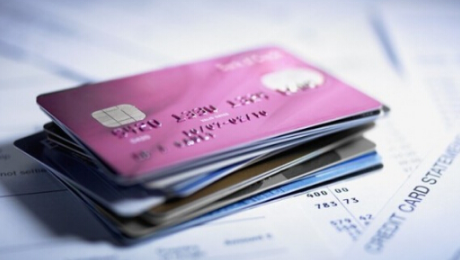 信用卡里留多少钱不算空卡 信用卡养卡刷多少钱合适
