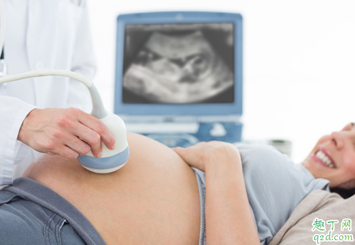 胎位正不正可以用手摸出来吗 孕妇如何摸肚子来确定胎位正不正