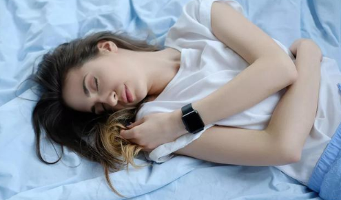 为什么晚上睡觉老醒好多次 这几天睡觉总是半夜醒几次是失眠吗