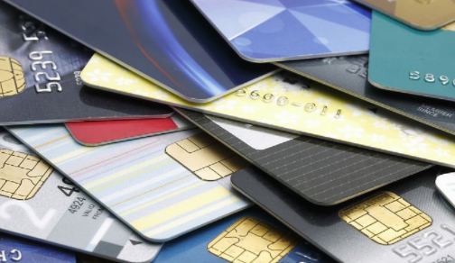 信用卡被停用是不是就是黑名单了 信用卡被停用能慢慢还款吗