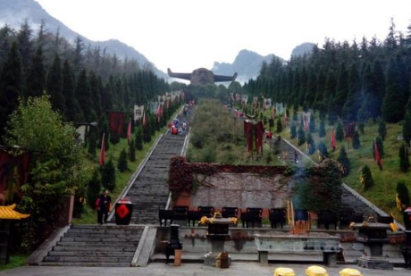 雅鲁藏布江大峡谷门票票价多少_全国门票最贵的景点是哪里