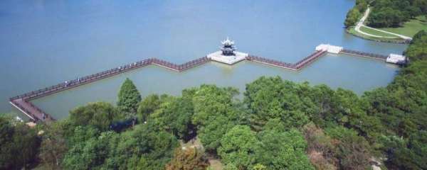 广州南湖一天游客有多少_南湖的景色优秀作文