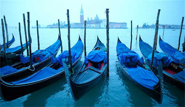 6205345905_d59a564256-160x160