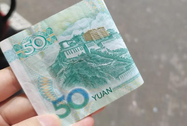 中国人的赚钱模式，别人干什么赚钱，我就跟着干什么